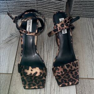 Steve Madden satin square tor sandals
